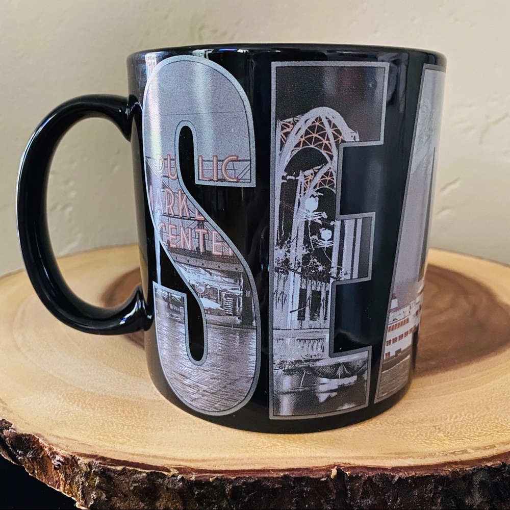 XL Seattle, WA Public Market Center Scene 20oz Mug